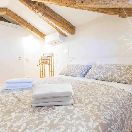 Ca Grimani Private Terrace * ונציה